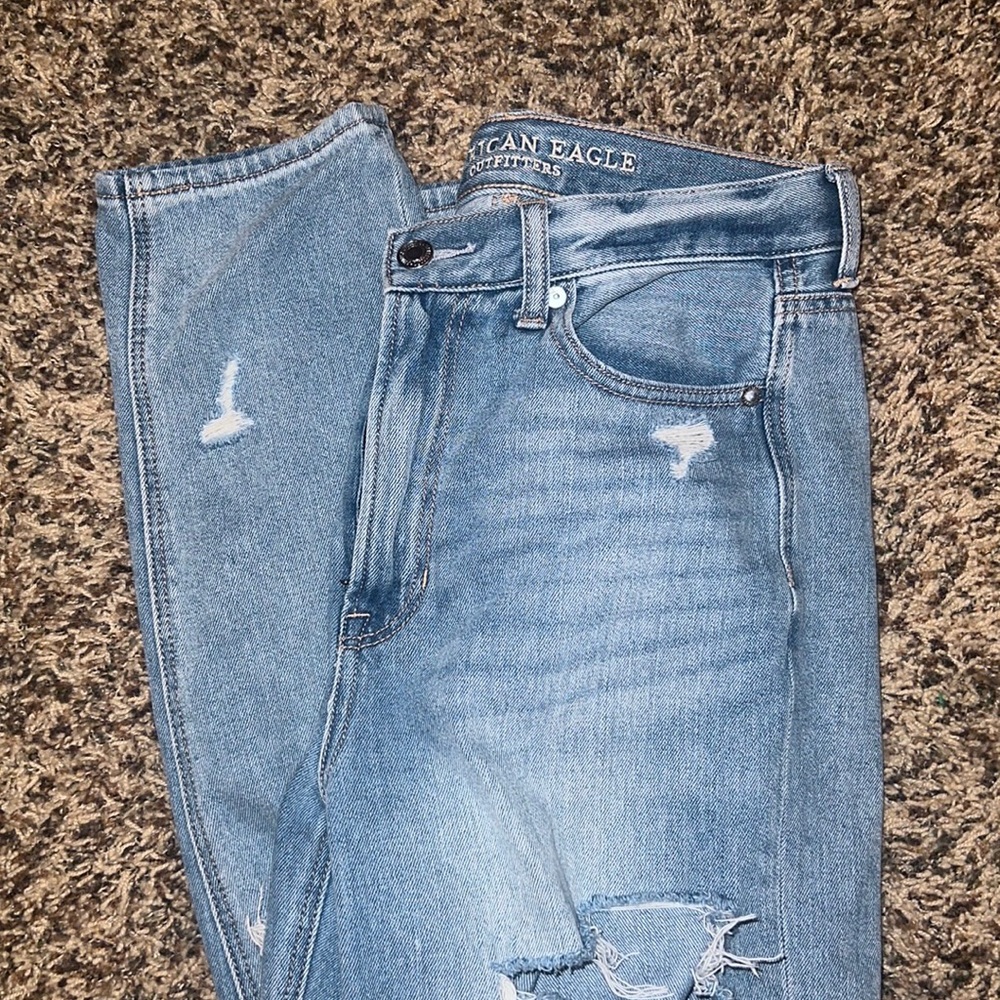 American eagle mom jeans